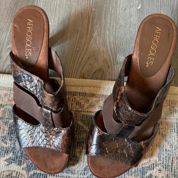 Aerosoles Snake Print Embossed Strappy Mules Size 6.5 Comfort Cushioned Reptile - Picture 3 of 7